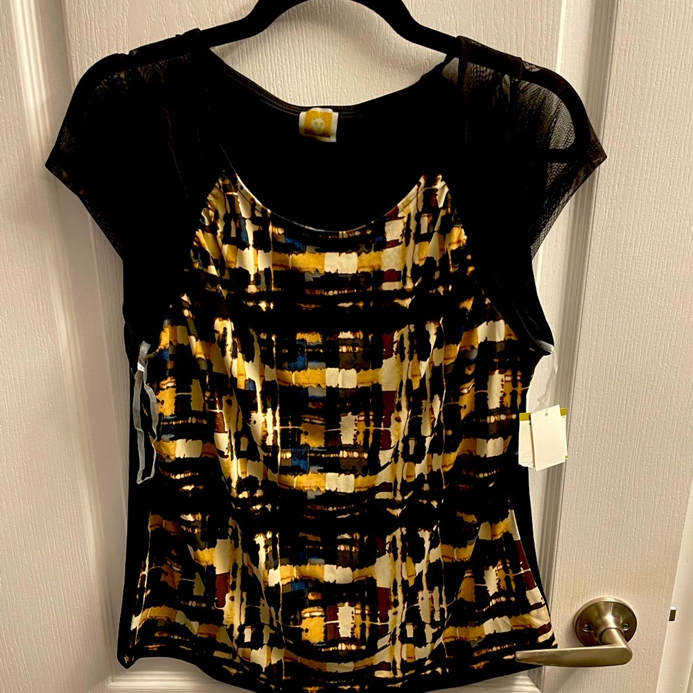 Anne Klein capped shear sleeve blouse pattered front and plain black back w tags